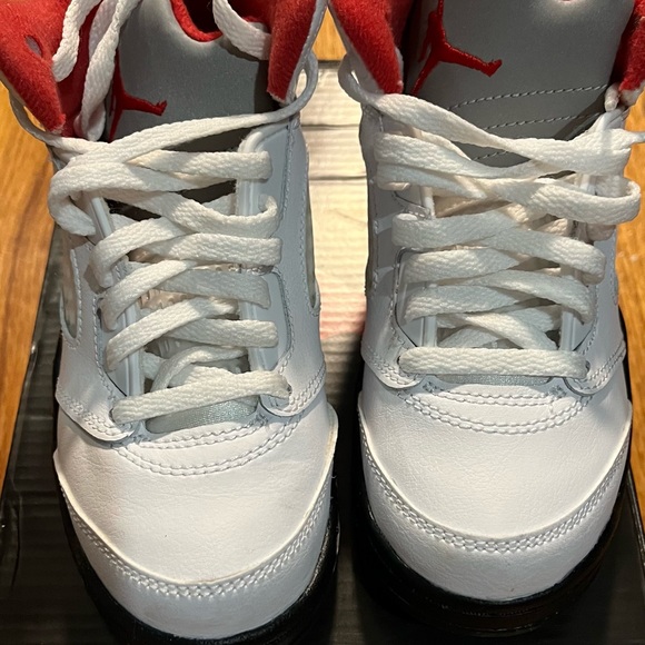 Air Jordan 5 Retro PS 'Fire Red' 2020 | White | Kid's Size 12 - Picture 5 of 6